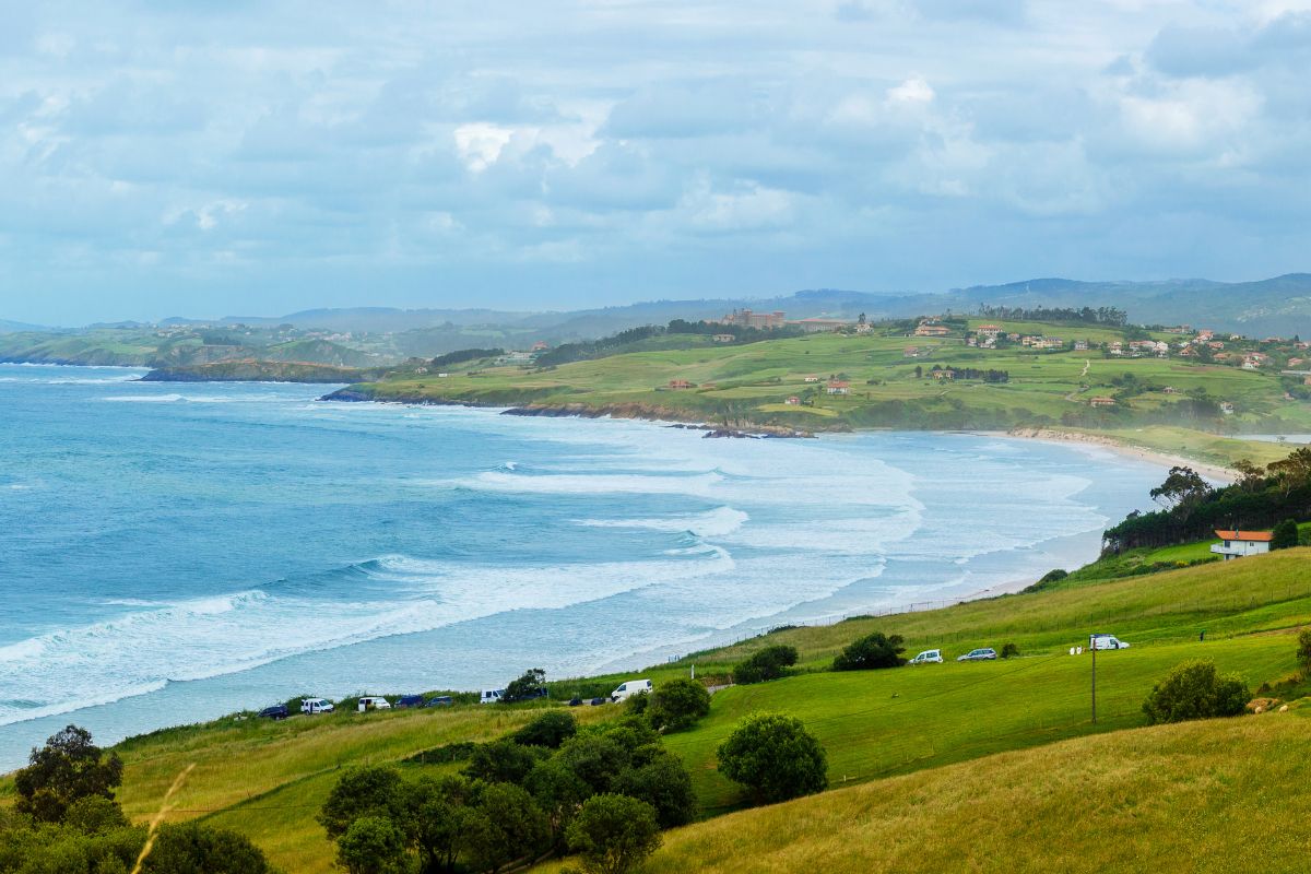 Playa de Oyambre